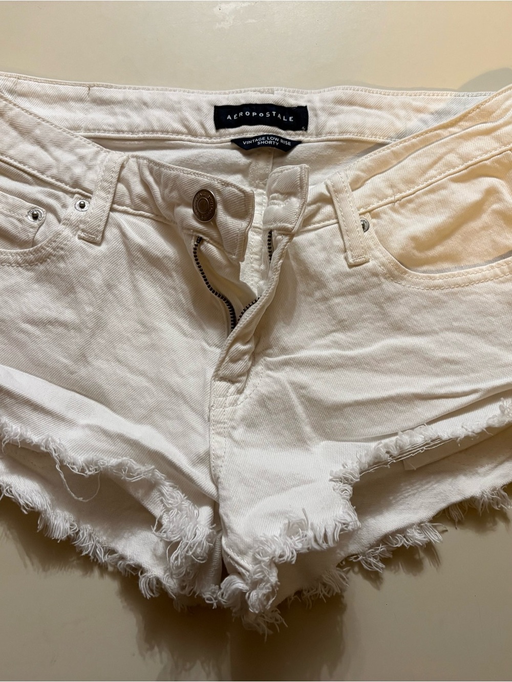 Aeropostale White Distressed Frayed Hem Denim Shorts